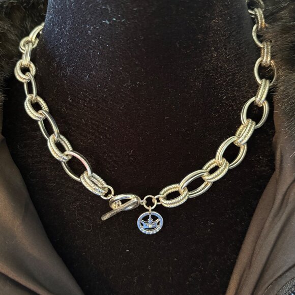 Vintage Crown Trifari Silver-Tone Rope Link Chain Necklace Toggle & Crown Charm - Picture 3 of 9